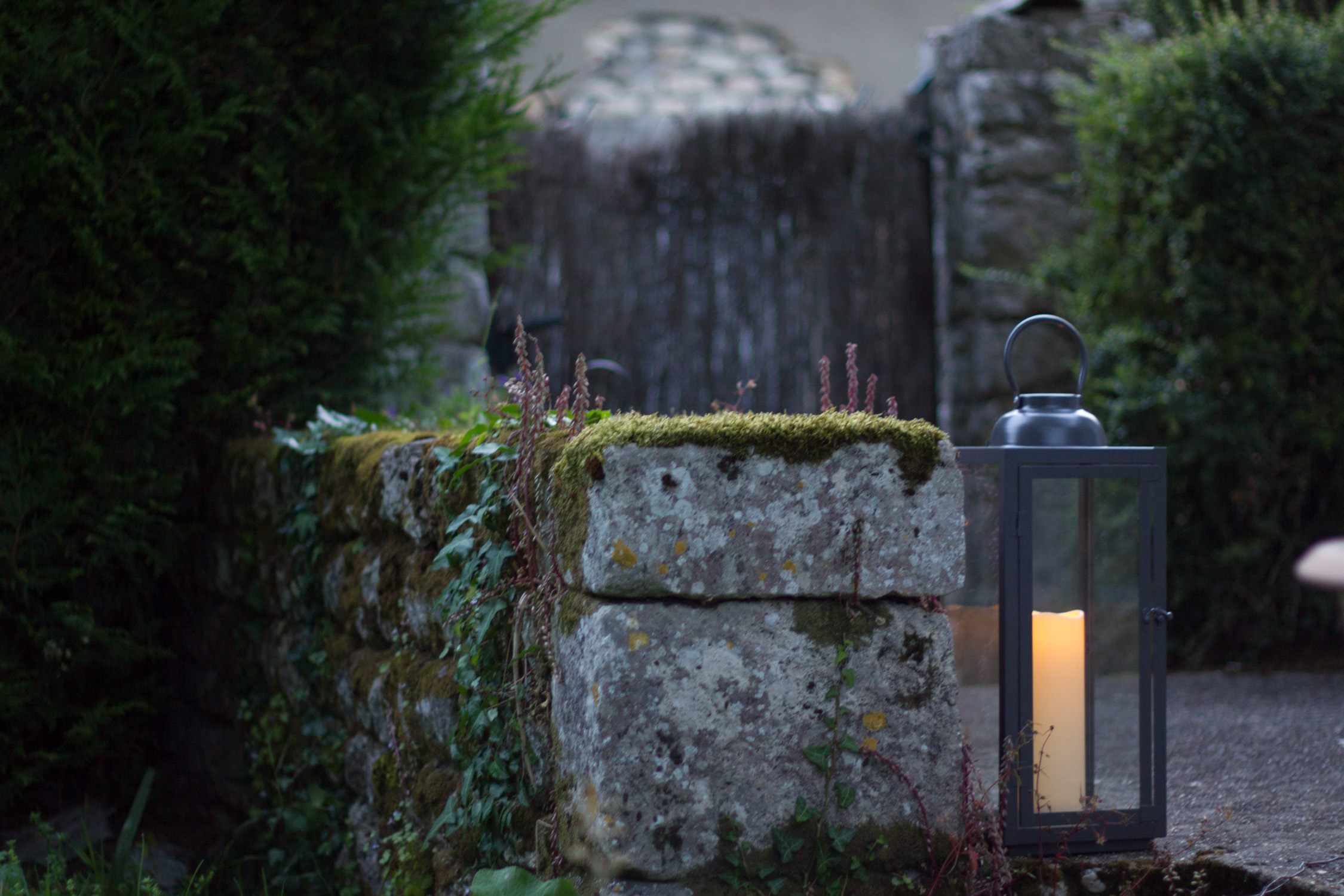 Lanterne décorative avec bougie à pile pour le jardin