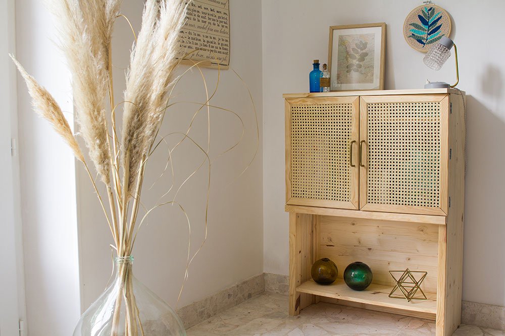 Relooker un meuble avec du cannage