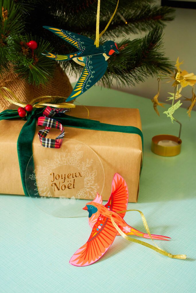Déco de Noël DIY en papier en forme d'oiseaux fabriqué à partir d'un printable gratuit